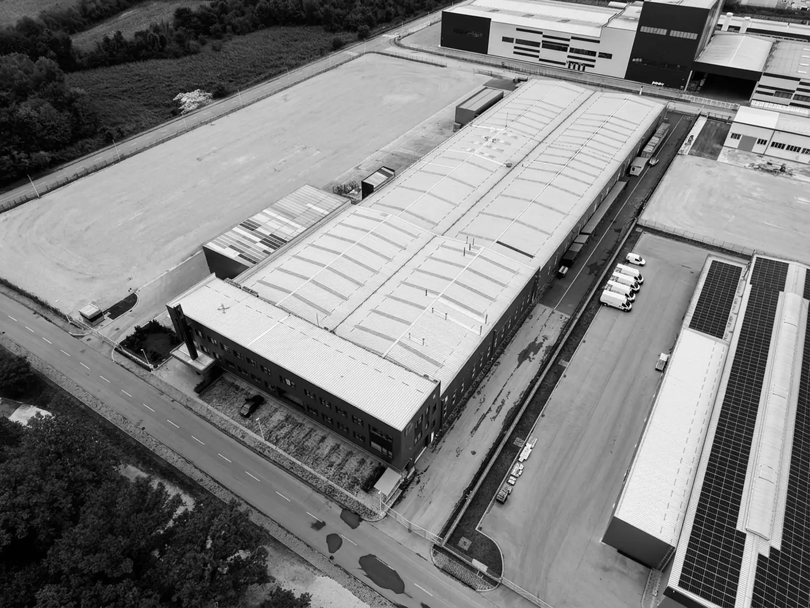 Das ELAS-Werk in Banja Luka: Produktionshalle, Büros und Versandhof